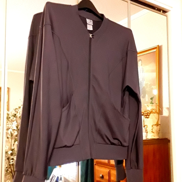 N/WITHOUT TAGS CHAMPION ATHLETIC L/ WEIGHT JACKET - Picture 2 of 16